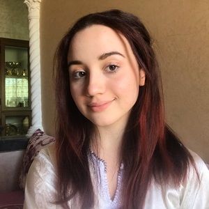 Meet your Posher, Nora